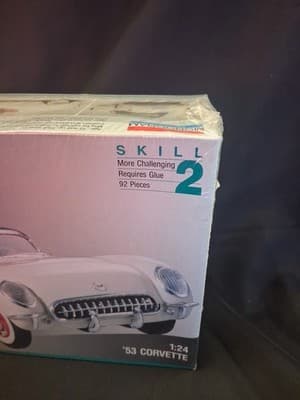Monogram '53 Corvette Model Kit #2291 1:24 Skill level 2 New Sealed Box - Thumbnail 3