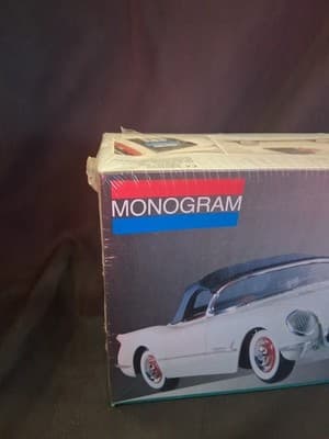 Monogram '53 Corvette Model Kit #2291 1:24 Skill level 2 New Sealed Box - Thumbnail 2