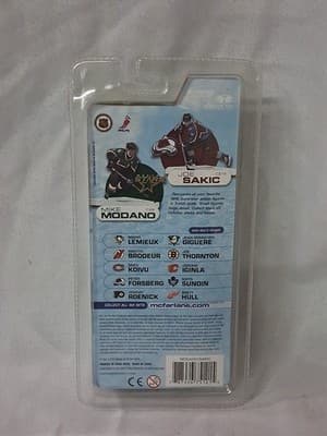 Joe Sakic & Mike Modano McFarlane NHL 2003 3" Hockey Figures 2-Pack - Thumbnail 3
