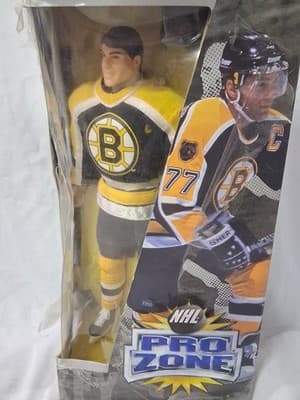 NHL Pro Zone Ray Bourque 1998 Collector Series Figure Playmates Bruins Sealed - Thumbnail 3