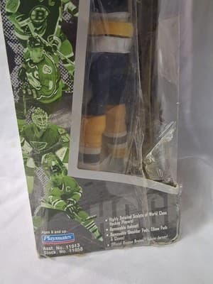 NHL Pro Zone Ray Bourque 1998 Collector Series Figure Playmates Bruins Sealed - Thumbnail 10