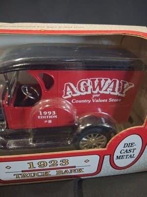 ERTL 1923 Chevy Agway Truck Bank 1993 Die-Cast 1/25 Scale Ltd Ed #8 w/ Box - Thumbnail 4