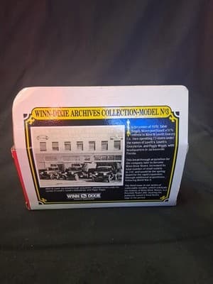 1967 Vintage Winn-Dixie Die Cast Truck Archives Collection #3 - Thumbnail 5