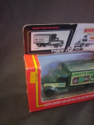 1967 Vintage Winn-Dixie Die Cast Truck Archives Collection #3 - Thumbnail 2
