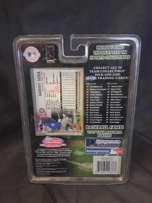 Sammy Sosa Cubs Fleer MLB Team Collectible Diecast Car Trading Card 1999 - Thumbnail 4