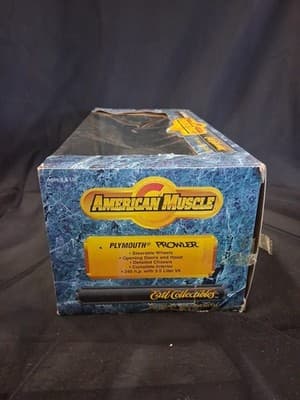 ERTL COLLECTIBLES AMERICAN MUSCLE 1:18 PLYMOUTH PROWLER in ORIG BOX #7394 - Thumbnail 9