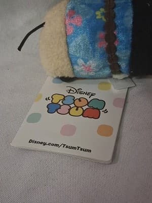 Disney Tsum Tsum Hawaiian Mickey Mouse and Minnie 3" Plush (C4) Collectible NWT - Thumbnail 3