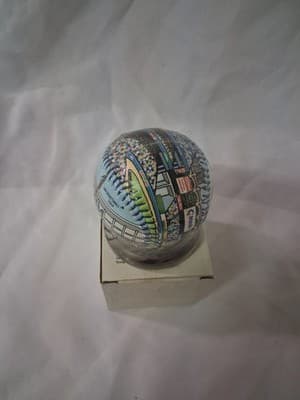 2004 UNFORGETTABALL YANKEE STADIUM BALL UNOPENED in Original Box - Thumbnail 5