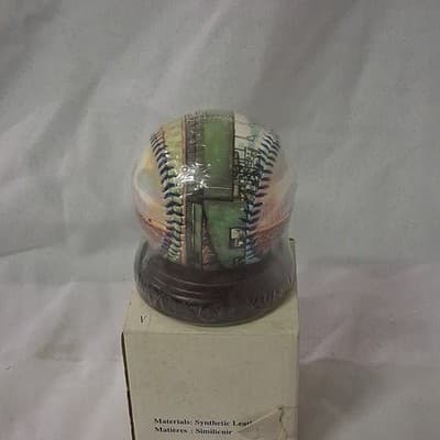 BOSTON RED SOX Fenway Park 2004 LE Unforgettaball Baseball w/ Stand NEW Wrapped - Thumbnail 4