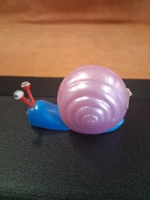 Cute Pink Snail Vintage Wind-Up Plastic Toy Made In Japan 1980s - Thumbnail 3