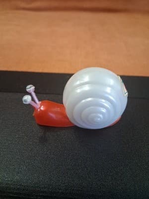 Cute Snail Vintage Wind-Up Plastic Toy Made In Japan 1980s - Thumbnail 3