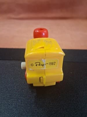 Vintage Smurf Wind-up Toy Train (Galloob Peyo 1982) - Thumbnail 2