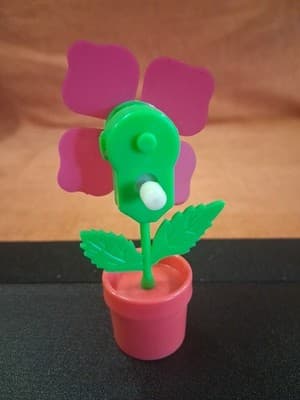 Vintage Flower Pot Pink Pedals Wind-Up Plastic Toy Made In Japan 1980s Works - Thumbnail 3