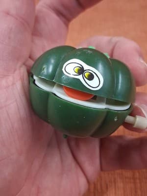 Vtg Plant Funny Wind-Up Plastic Toy Made In Japan 1980s Works - Thumbnail 2