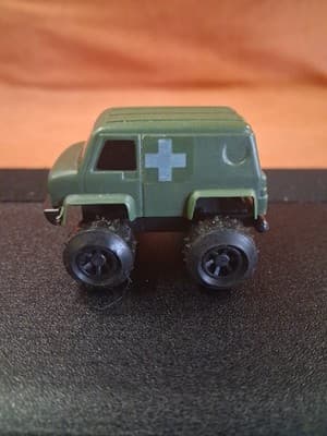 Vintage Green Military Van Truck Wind-Up Plastic Toy Made In Japan 1980s As Is - Thumbnail 4