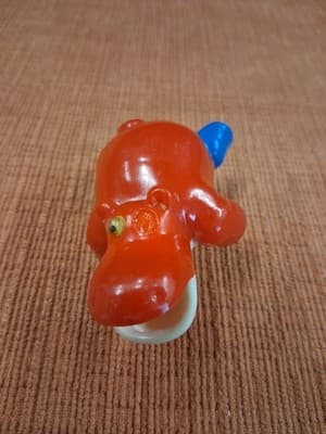 Vtg Swimmng Hippo Red Wind-Up Plastic Toy Made In Japan 1980s Taiwan - Thumbnail 2