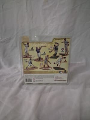 McFarlane Kazuhisa IshII LA Dodgers #17 Action Figure Debut Brand New MLB - Thumbnail 4