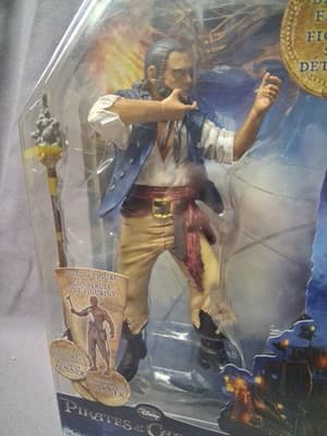Pirates of the Caribbean Gunner Figure - Thumbnail 3