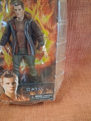 NECA - THE HUNGER GAMES - CATO [BOX DAMAGED] - Thumbnail 5