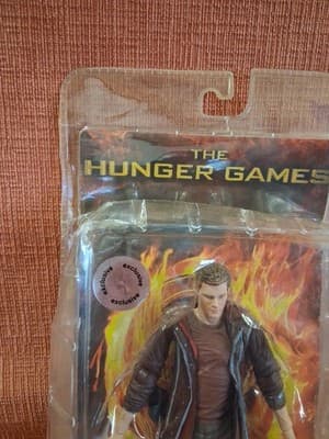 NECA - THE HUNGER GAMES - CATO [BOX DAMAGED] - Thumbnail 3