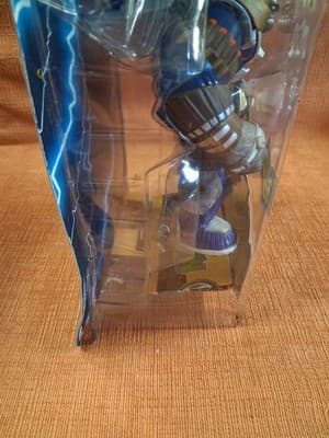 1995 Todd McFarlane's Spawn Deluxe Edition Ultra-Action Figure - Badrock (Blue) - Thumbnail 5