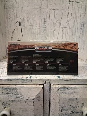 Greenlight 2013 Jeep Wrangler Rubicon 10th Anniversary, Black, 1:43, NIB - Thumbnail 3