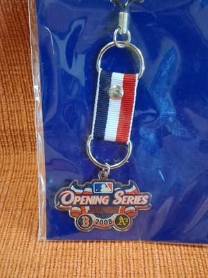 Mlb Opening Series 2008 Japan Pin Badge Boston Red Sox Limited Edition - Thumbnail 2