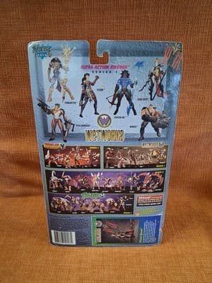 Wetworks BLOOD QUEEN Black Cape Red Ultra Action Figure NEW 1996 McFarlane Toys - Thumbnail 5