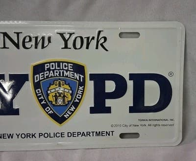TORKIA INTERNATIONAL NY Souvenir License Plate NYPD White Sealed - Thumbnail 3