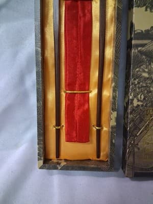 Luxury Pair Of Chopsticks in Gift Box Exquisite Art And Design "Kathleen" Rare - Thumbnail 6
