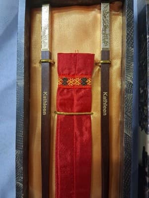 Luxury Pair Of Chopsticks in Gift Box Exquisite Art And Design "Kathleen" Rare - Thumbnail 7