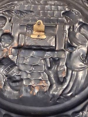 Vintage Coppercraft Guild wall plate, Taunton, Mass., 12.5" Family at well/acorn - Thumbnail 4