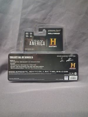 New Car That Made America 1965 Ford Mustang 1967 Ford F-100 Enclosed Hauler 1:64 - Thumbnail 5