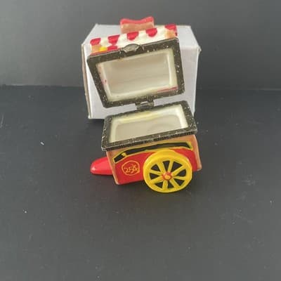 Dans Dogs Hot Dog Cart Ceramic - Thumbnail 2