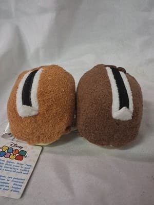 CHIP & DALE Disney Store Mini Tsum Tsum, 3.5" Stuffed Plush Set LOT (2) NEW NWT - Thumbnail 4