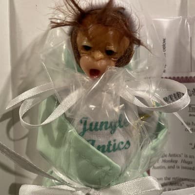 Ashton Drake Realistic Monkey “Jungle Antics” Heavenly Handfuls, No Box - Thumbnail 2