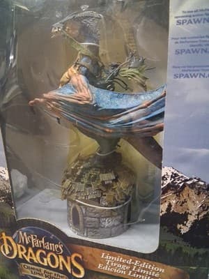 McFarlane's Dragons Quest For The Lost King Eternal Clan Dragon 2004 New In Box - Thumbnail 4