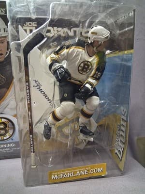 Joe Thornton NHL Boston Bruins McFarlane's Sports Picks Series 2 - White Jersey - Thumbnail 2