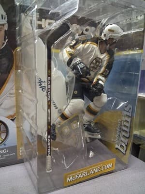 Joe Thornton NHL Boston Bruins McFarlane's Sports Picks Series 2 - White Jersey - Thumbnail 3
