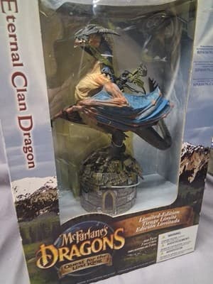 McFarlane's Dragons Quest For The Lost King Eternal Clan Dragon 2004 New In Box - Thumbnail 2