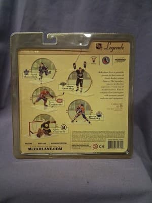 MacFarlane Wayne Gretzky Legends Series 1 Collectible - Thumbnail 3