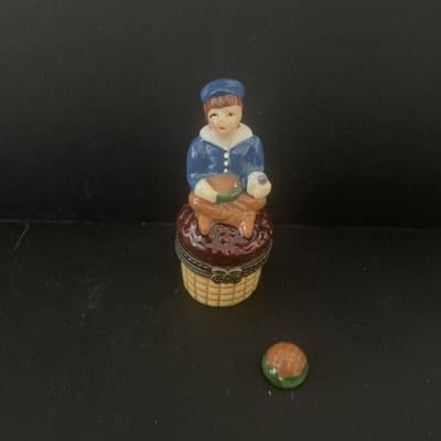 Miniature Little Jack Horner Nursery Rhyme Trinket Box Hinged Plus Pie VTG - Thumbnail 2