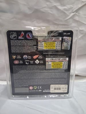 McFarlane SportsPicks 2011 NHL 30 Ryan Smyth Edmonton Oilers - Thumbnail 2