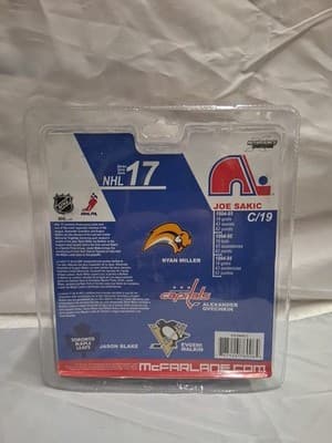 McFarlane Toys NHL SportsPicks Series 17 Joe Sakic - Thumbnail 3