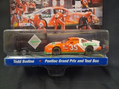 Todd Bodine Tobasco Hot Wheels Pro Racing Pit Crew - Thumbnail 2
