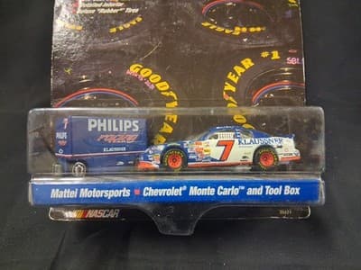 Hot Wheels Pit Crew Collector Edition Mattel Motorsports Chev Monte Carlo No. 7 - Thumbnail 2