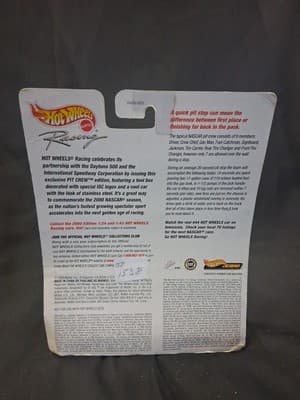 Hot Wheels Racing Pit Crew 2000 Collector Edition Deluxe Kyle Petty #44 NASCAR! - Thumbnail 3