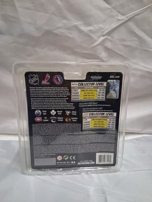 Mcfarlane NHL 28 Wendel Clark Toronto Maple Leafs Rare White Variant New Sealed - Thumbnail 2