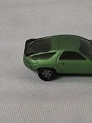 Herpa Porsche 928 Metallic Green 1/87 Scale Made In Germany 🇩🇪 - Thumbnail 4