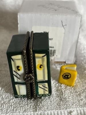VINTAGE PORCELAIN MINI TRINKET BOX BRITISH PUBLIC TELEPHONE BOOTH w/phone book - Thumbnail 5